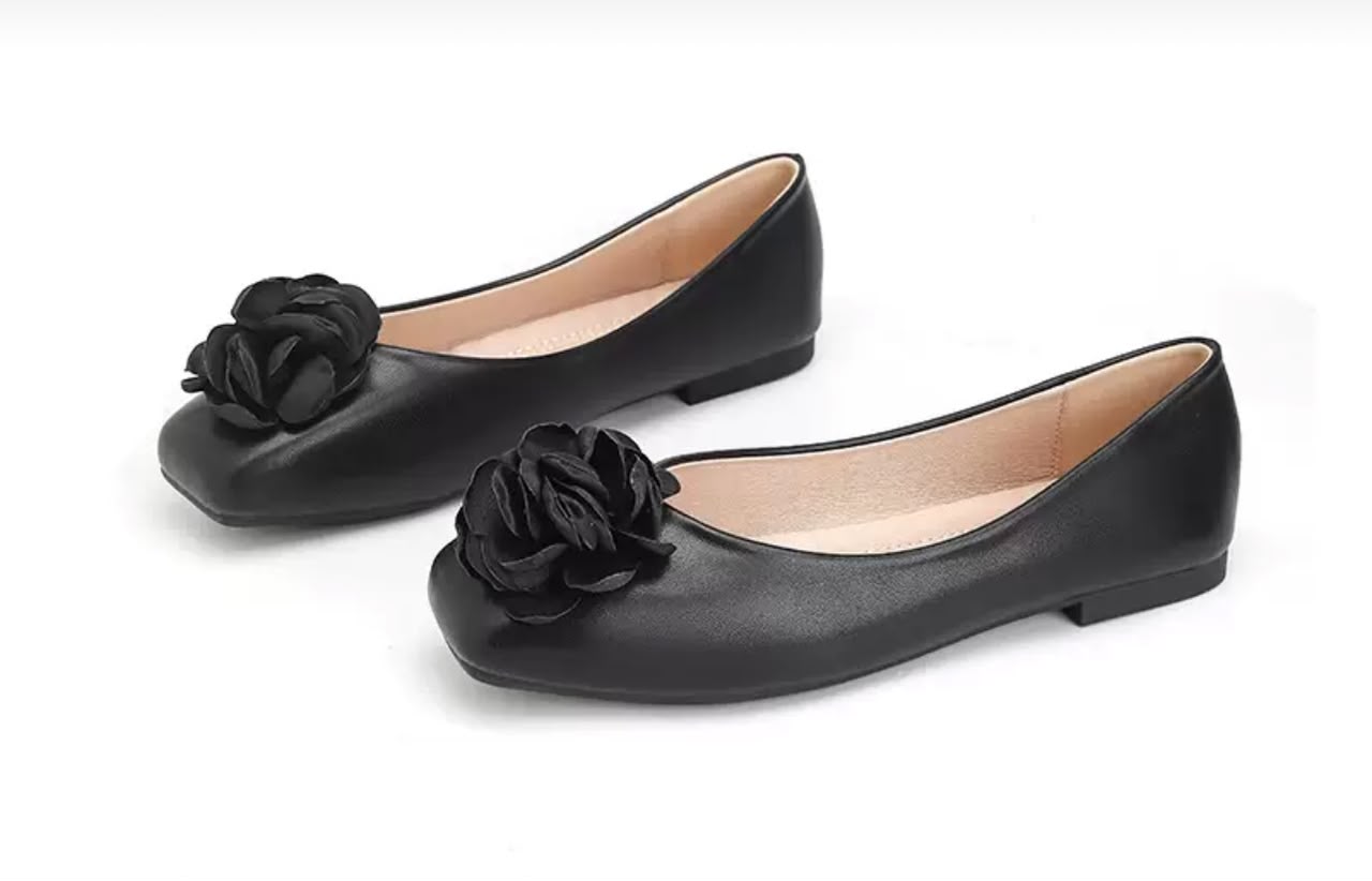 Black Flower Flats